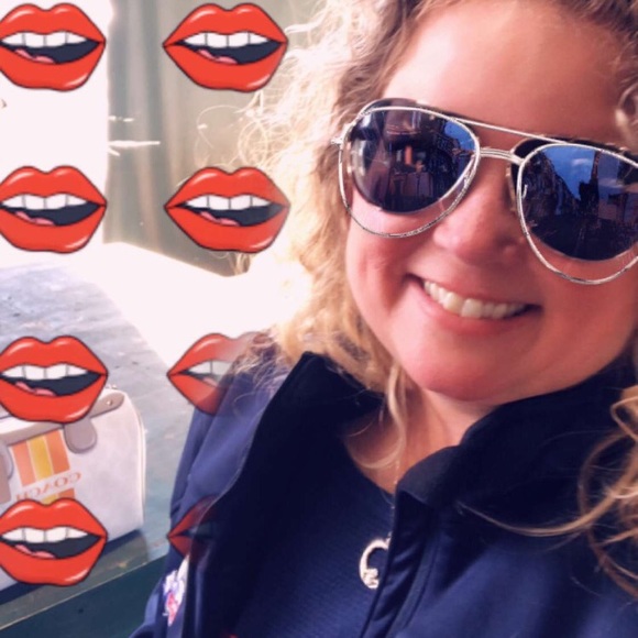 Meet your Posher, Dixie - Picture 7 of 8